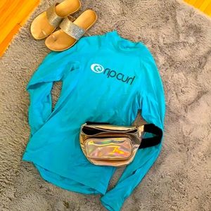 Ripcurl rashguard size 12(L) fits like a size S